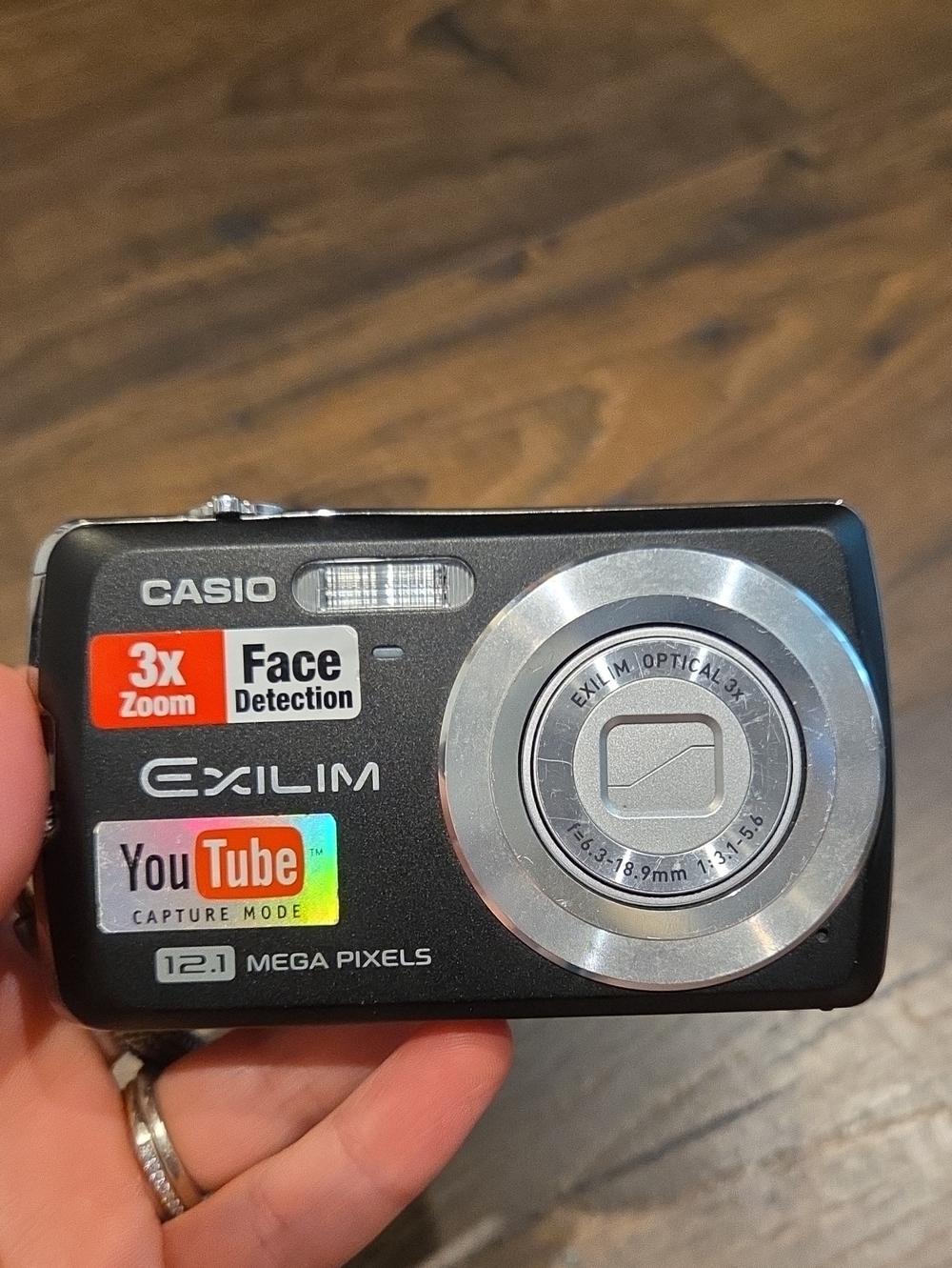 Casio Exilim Black and Silver Compact Digital Camera
